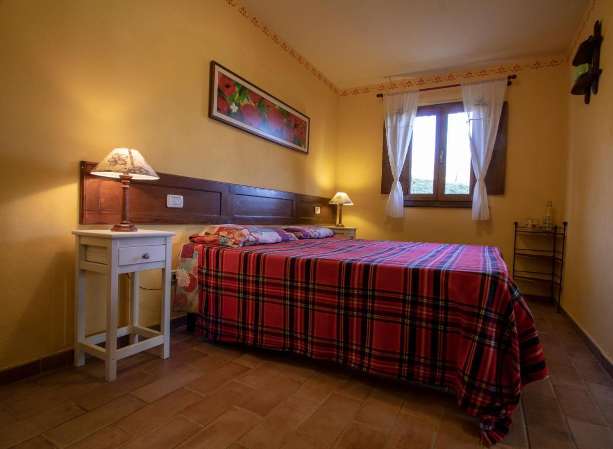 Agriturismo Braccicorti Pieve Fosciana ภายนอก รูปภาพ