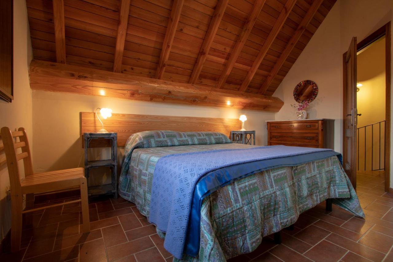 Agriturismo Braccicorti Pieve Fosciana ภายนอก รูปภาพ