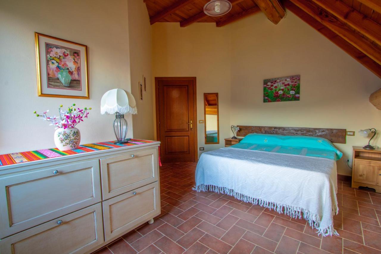 Agriturismo Braccicorti Pieve Fosciana ภายนอก รูปภาพ