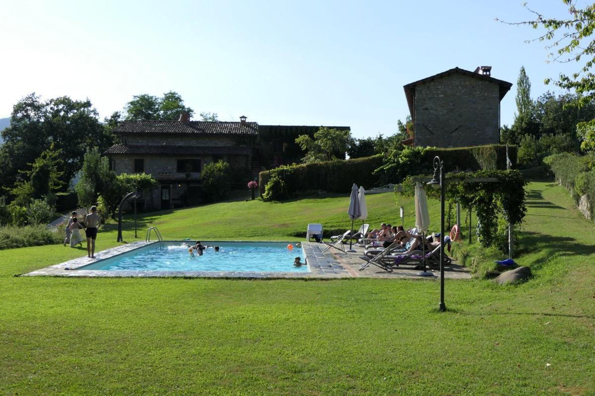 Agriturismo Braccicorti Pieve Fosciana ภายนอก รูปภาพ
